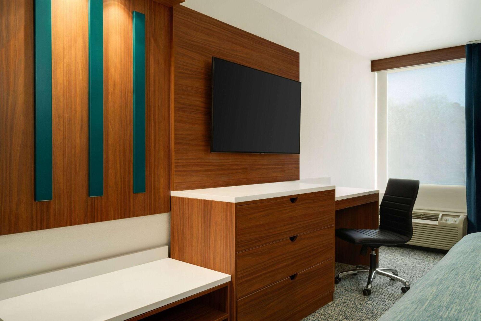 Hotel Wingate By Wyndham Williamsburg Exterior foto