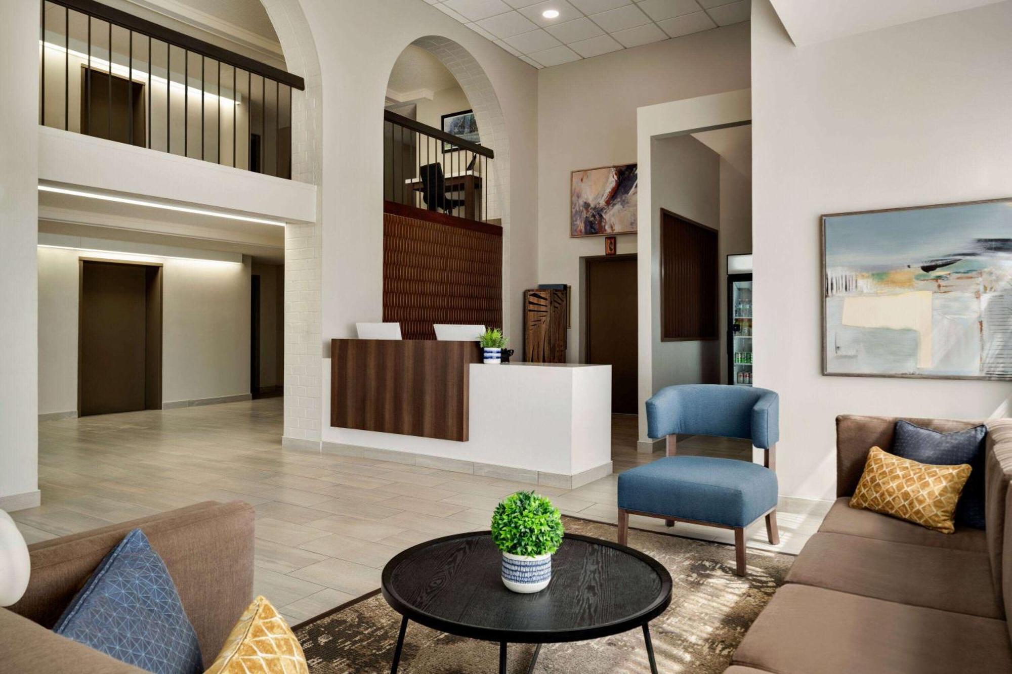 Hotel Wingate By Wyndham Williamsburg Exterior foto